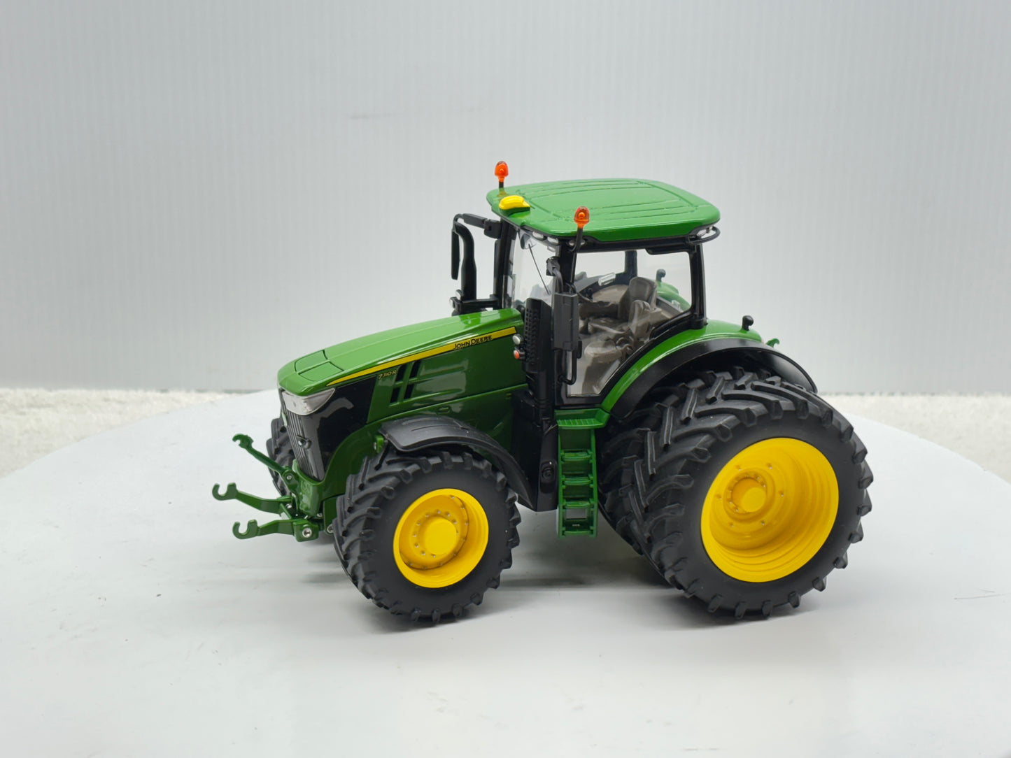 1/32 John Deere 7310R