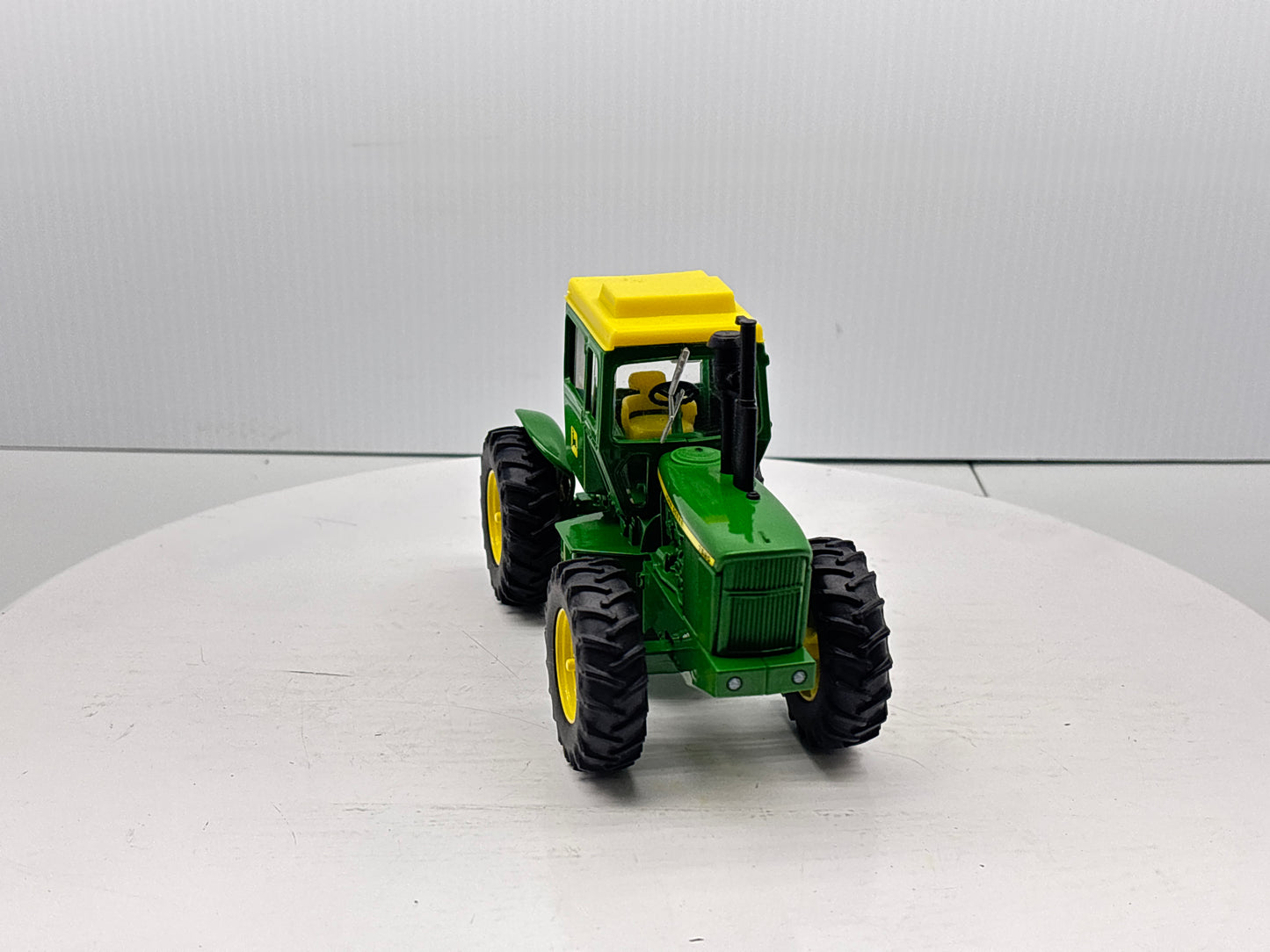 1/32 John Deere 7520
