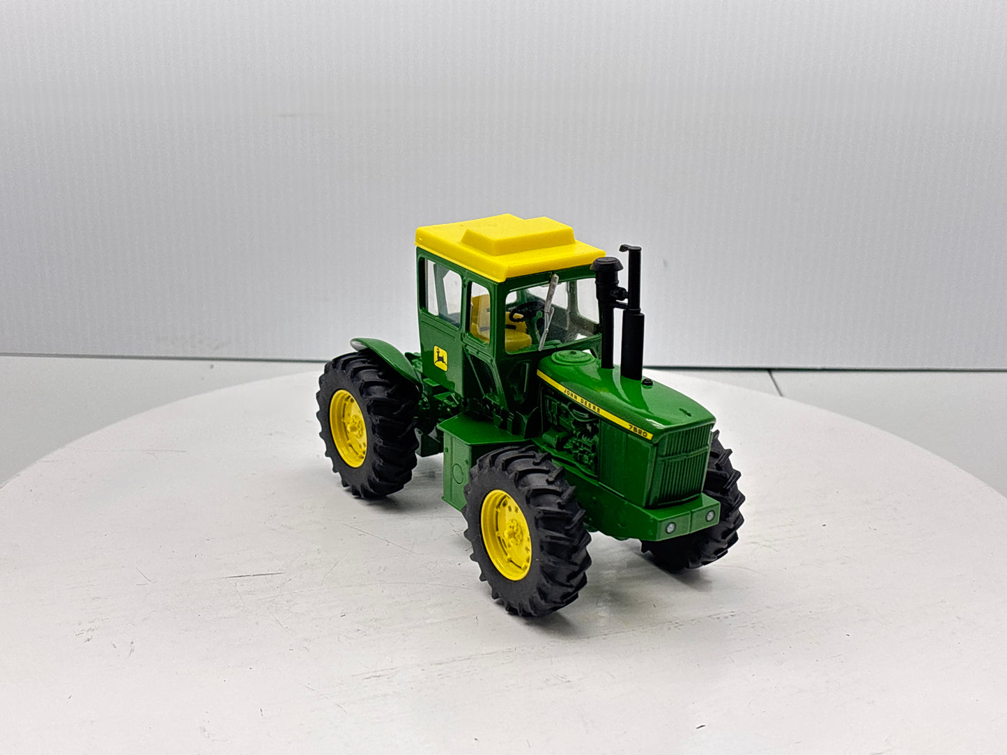 1/32 John Deere 7520
