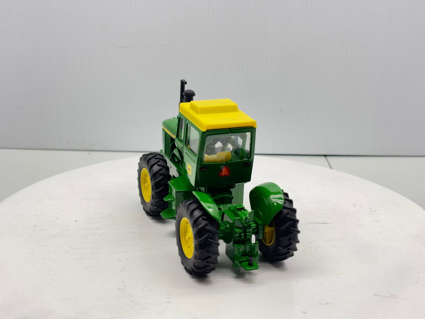 1/32 John Deere 7520