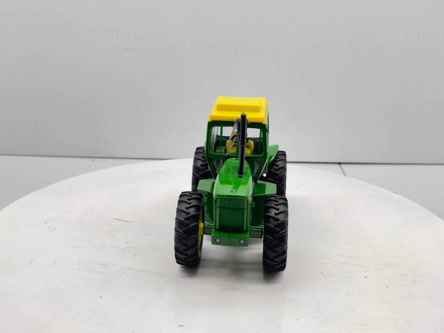 1/32 John Deere 7520