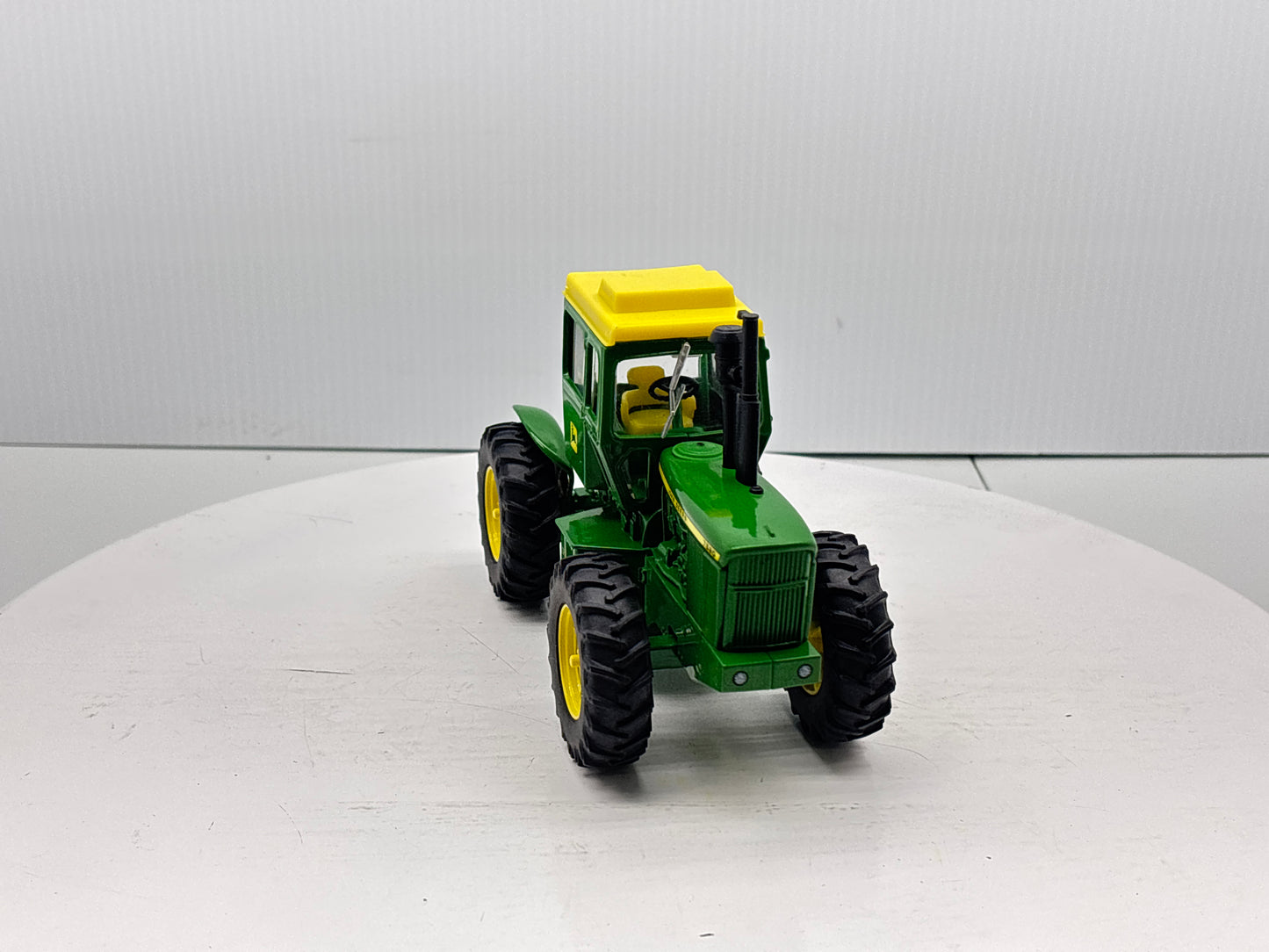 1/32 John Deere 7520
