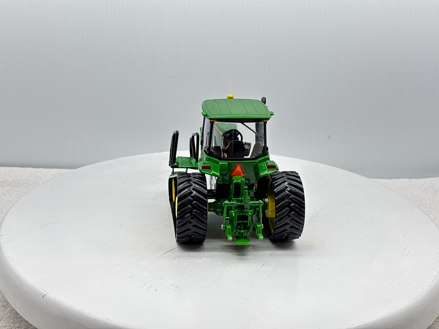 1/32 John Deere 8330T