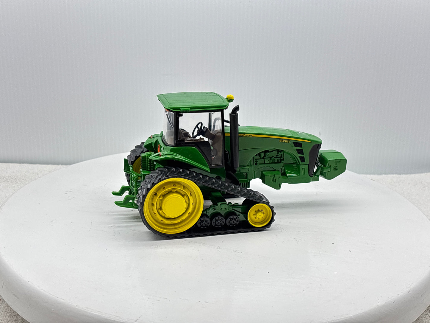 1/32 John Deere 8330T