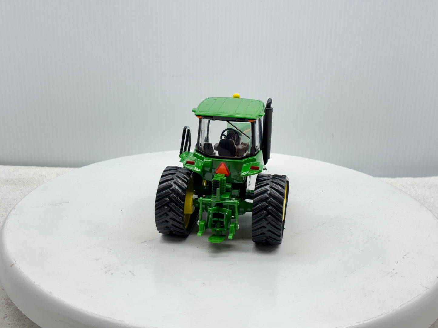 1/32 John Deere 8330T
