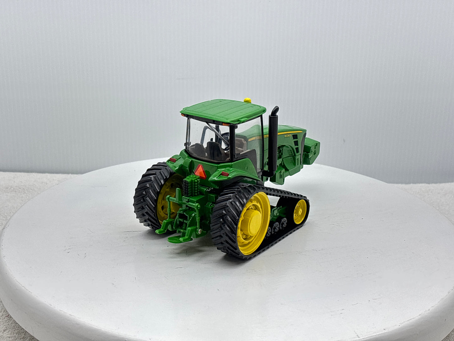 1/32 John Deere 8330T