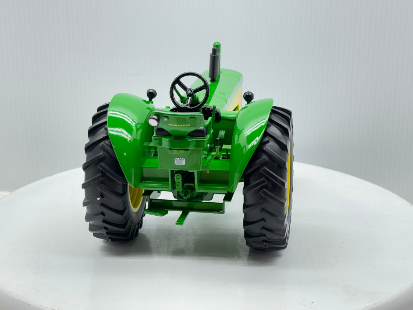 1/16 John Deere 850 Prototype Two Cylinder