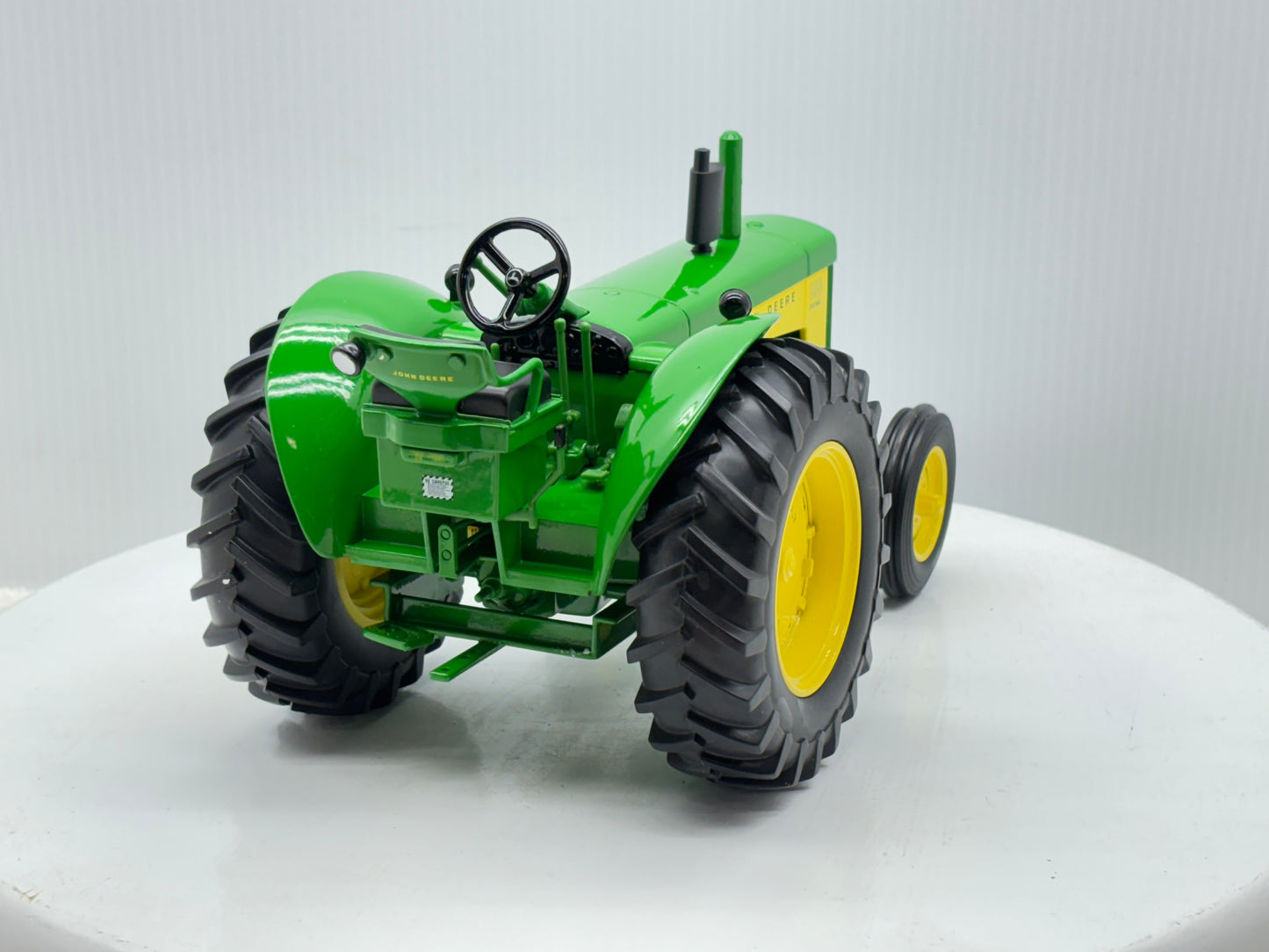 1/16 John Deere 850 Prototype Two Cylinder