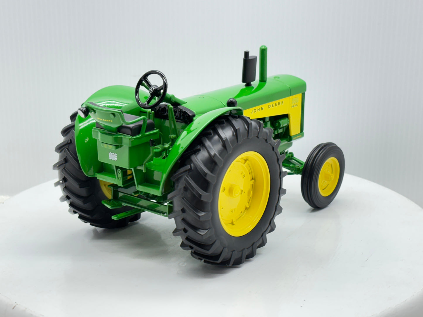 1/16 John Deere 850 Prototype Two Cylinder