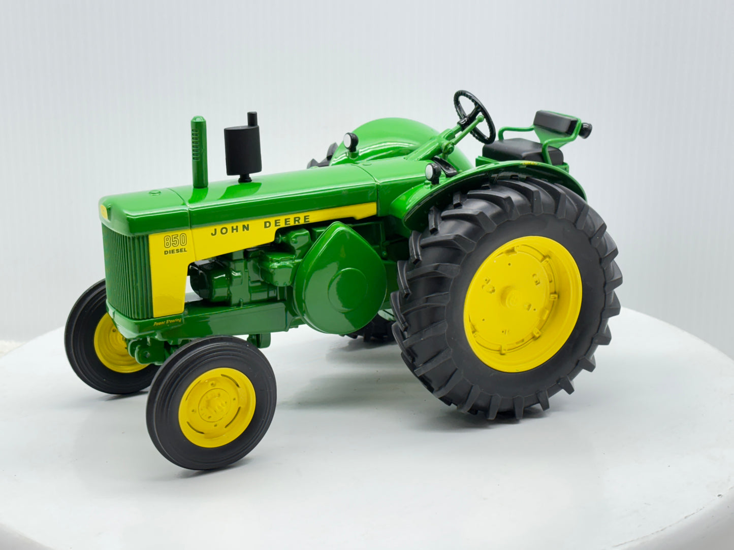 1/16 John Deere 850 Prototype Two Cylinder