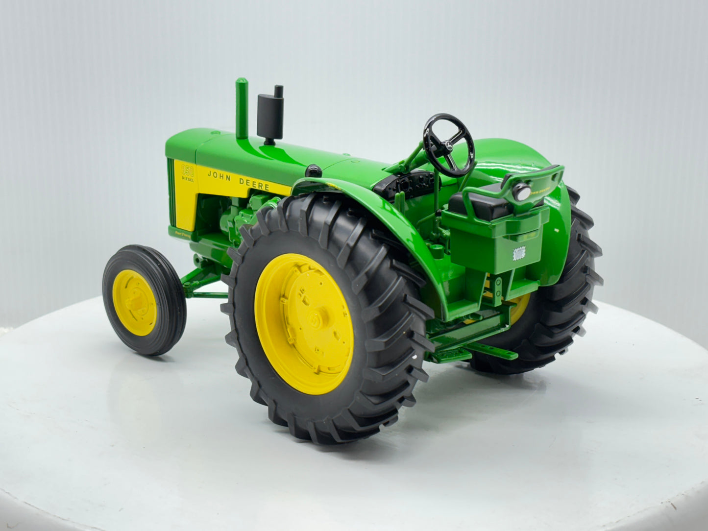 1/16 John Deere 850 Prototype Two Cylinder