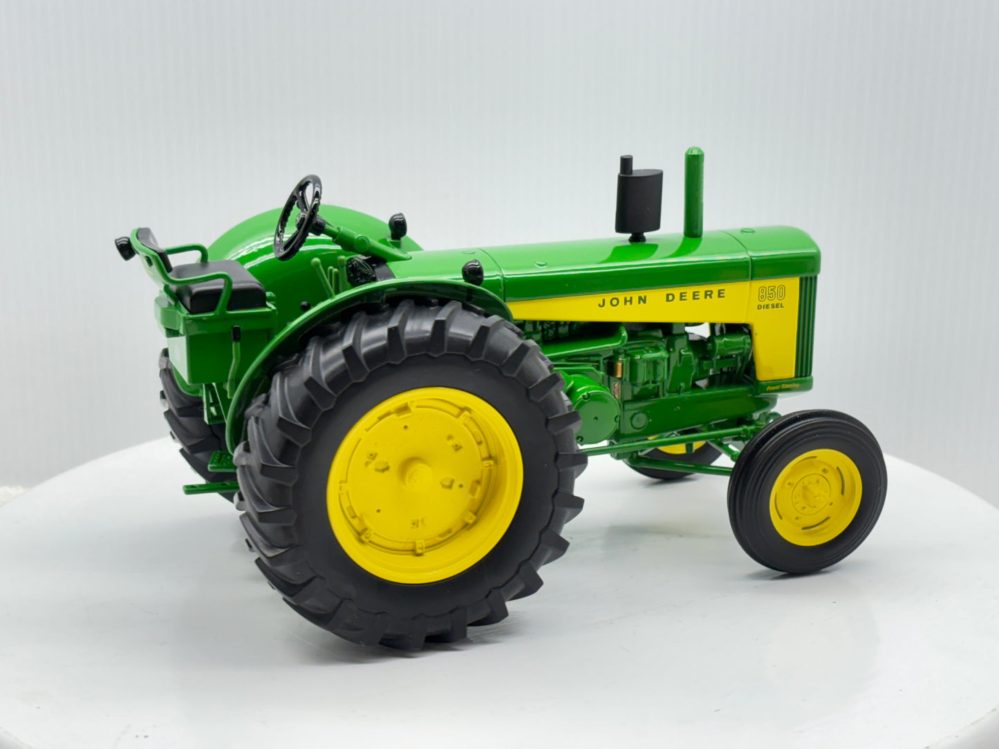 1/16 John Deere 850 Prototype Two Cylinder