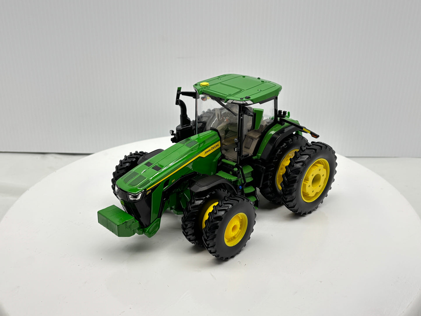 1/32 John Deere 8R 370