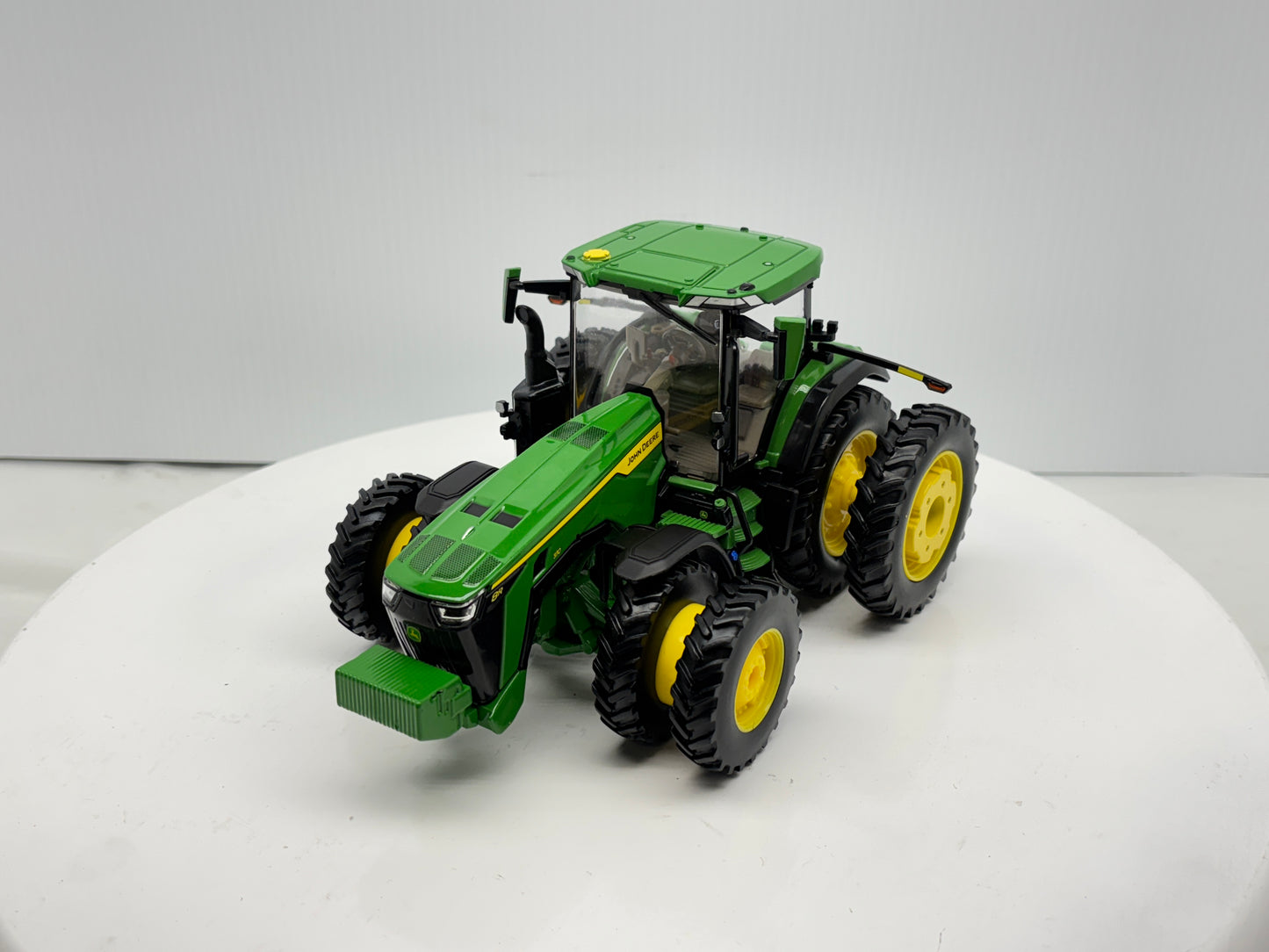 1/32 John Deere 8R 370