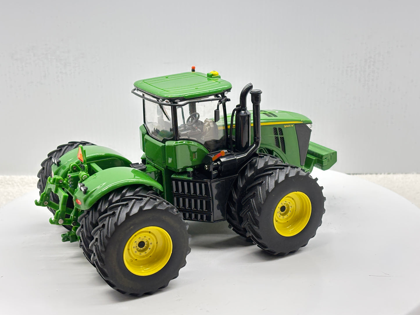 1/32 John Deere 9560R