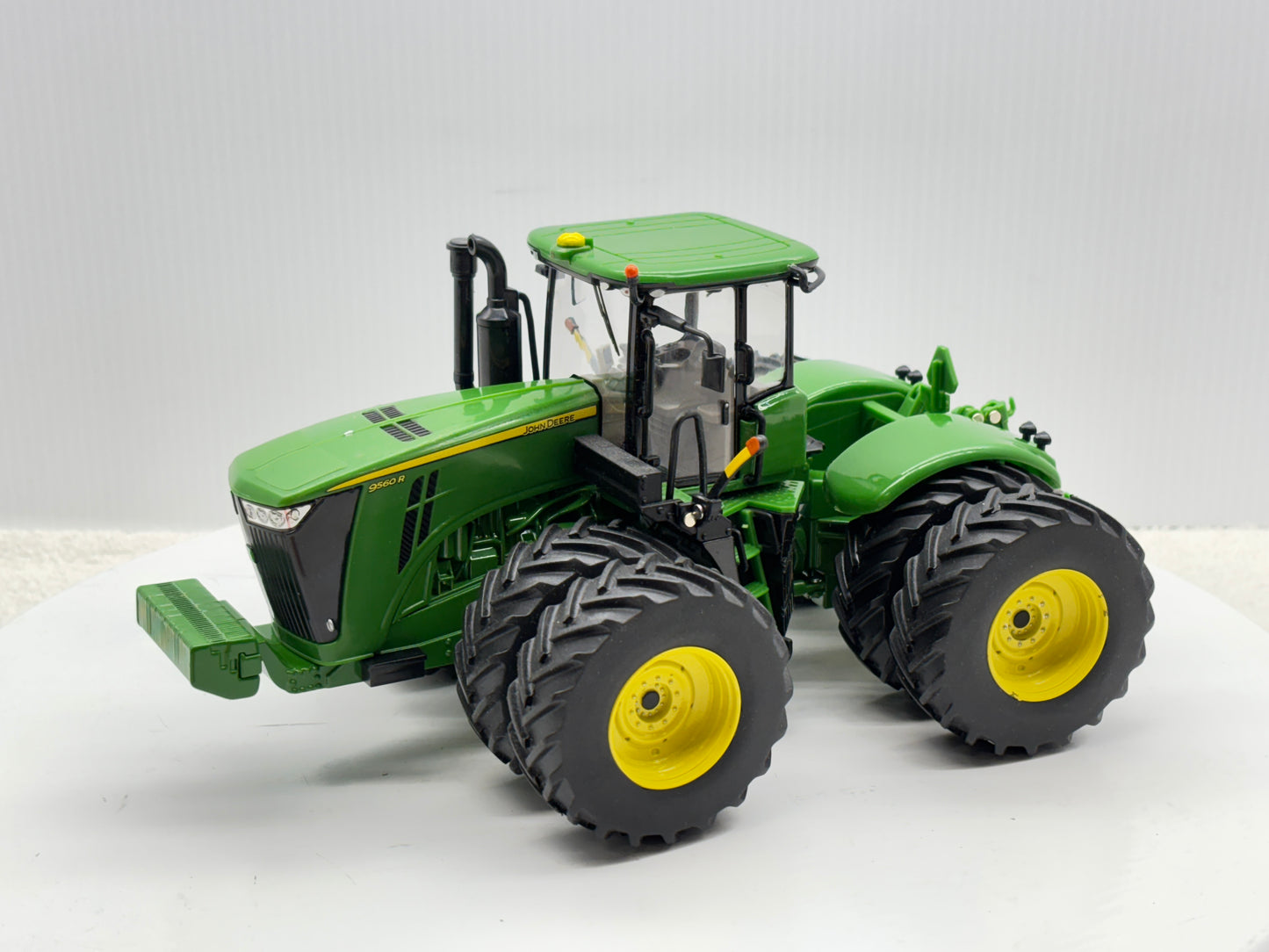1/32 John Deere 9560R