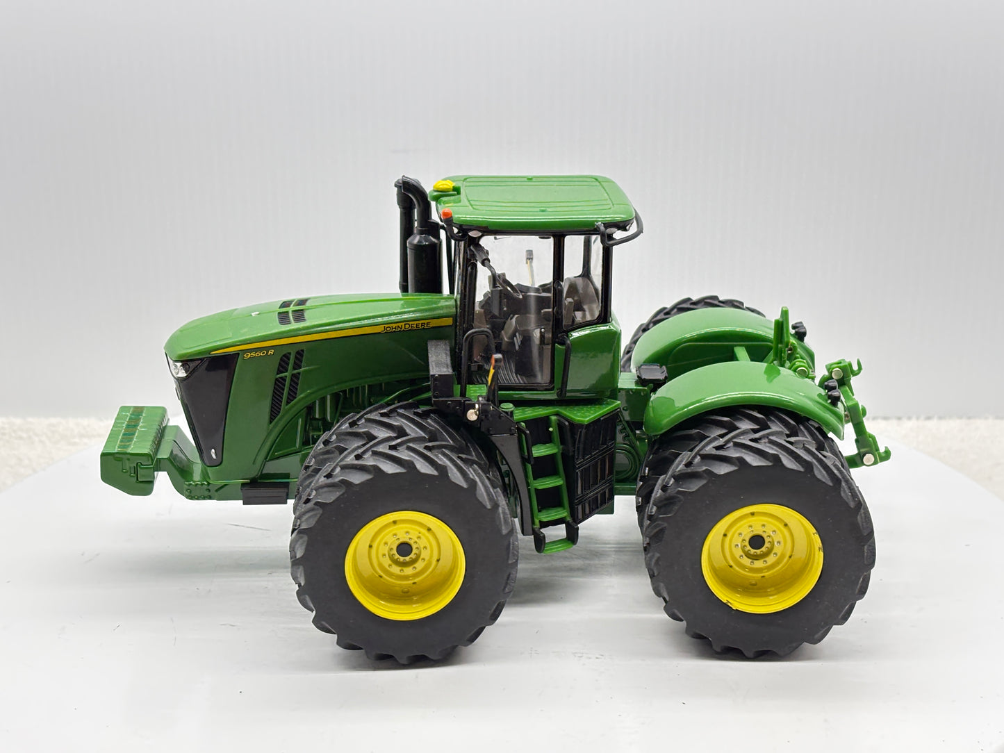 1/32 John Deere 9560R
