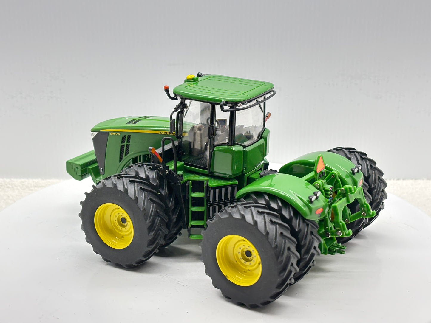 1/32 John Deere 9560R