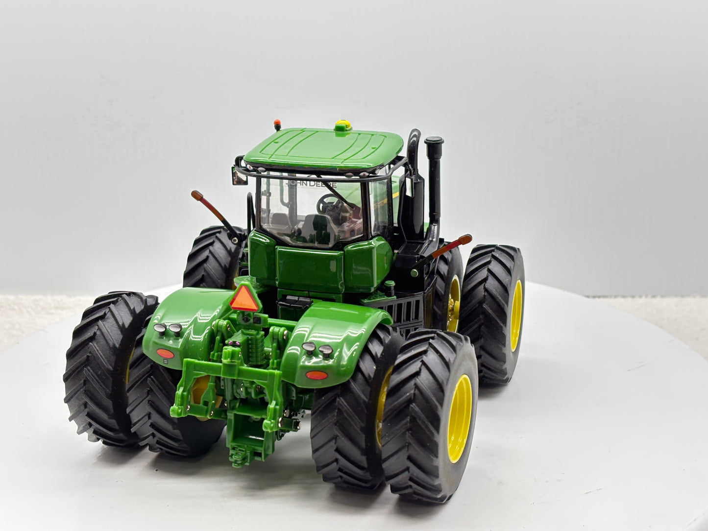 1/32 John Deere 9560R