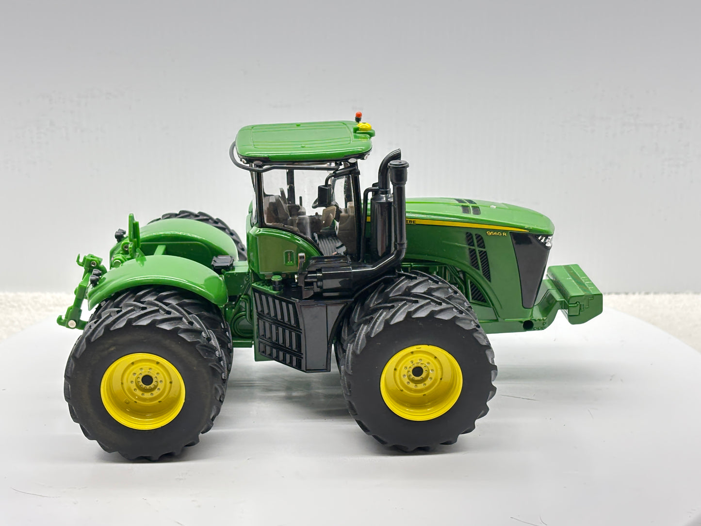 1/32 John Deere 9560R