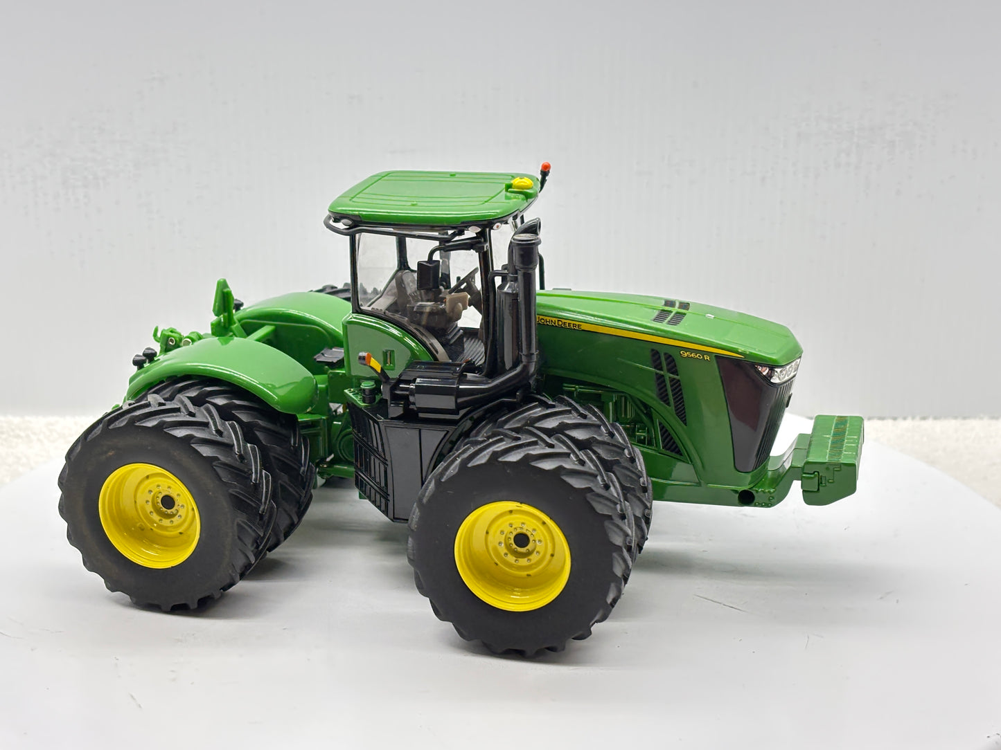 1/32 John Deere 9560R