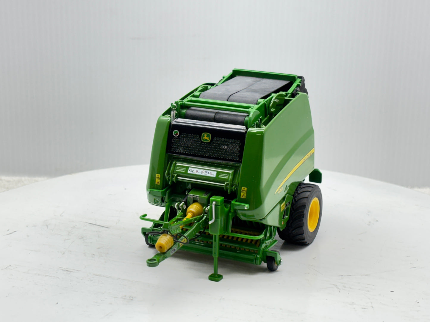 1/32 John Deere 990