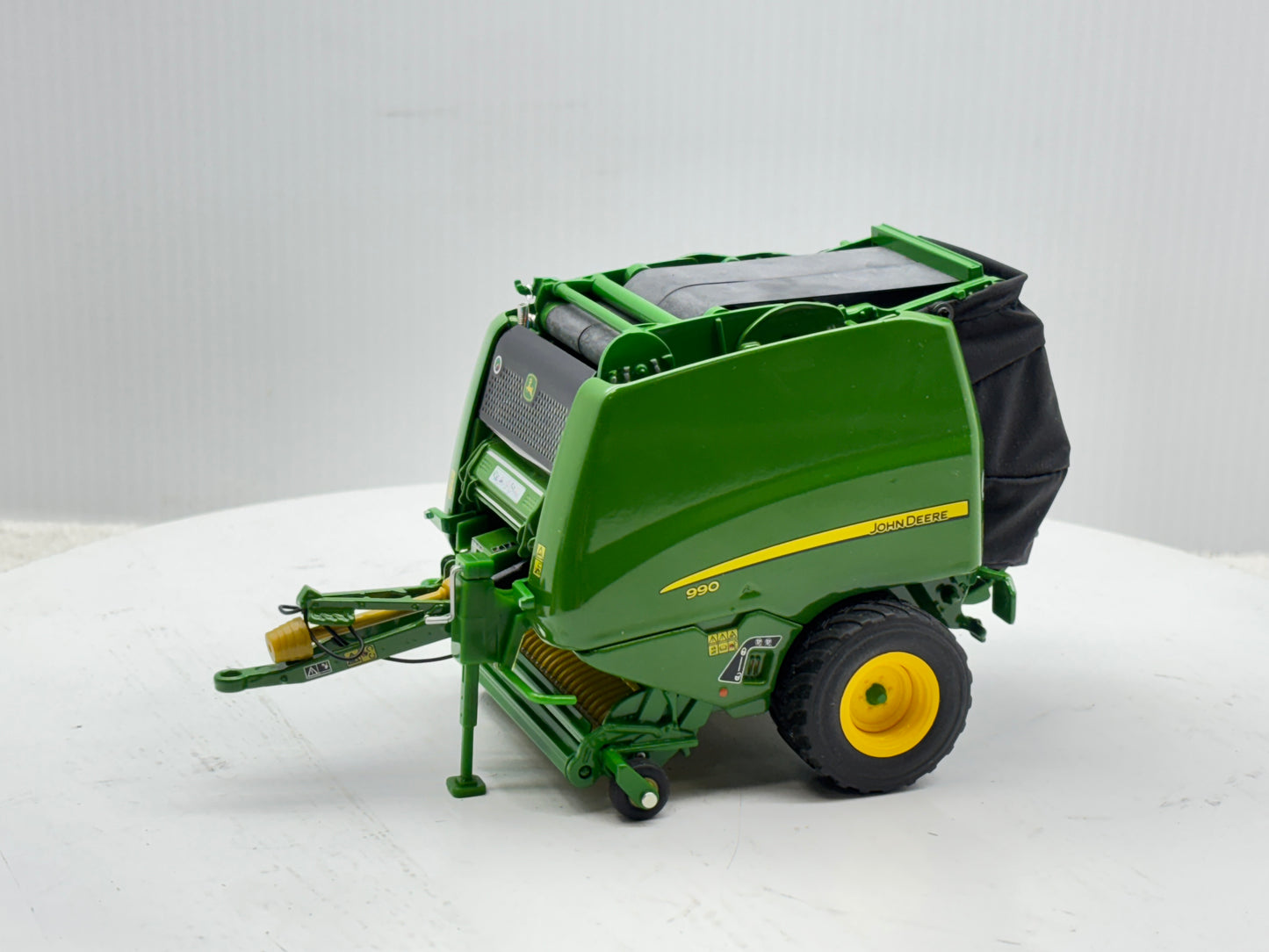 1/32 John Deere 990