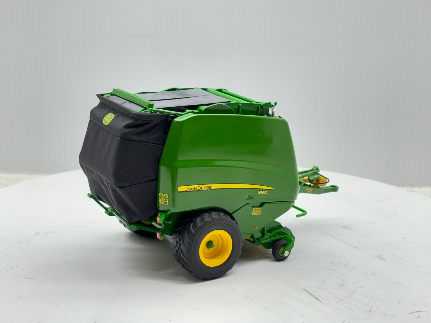1/32 John Deere 990