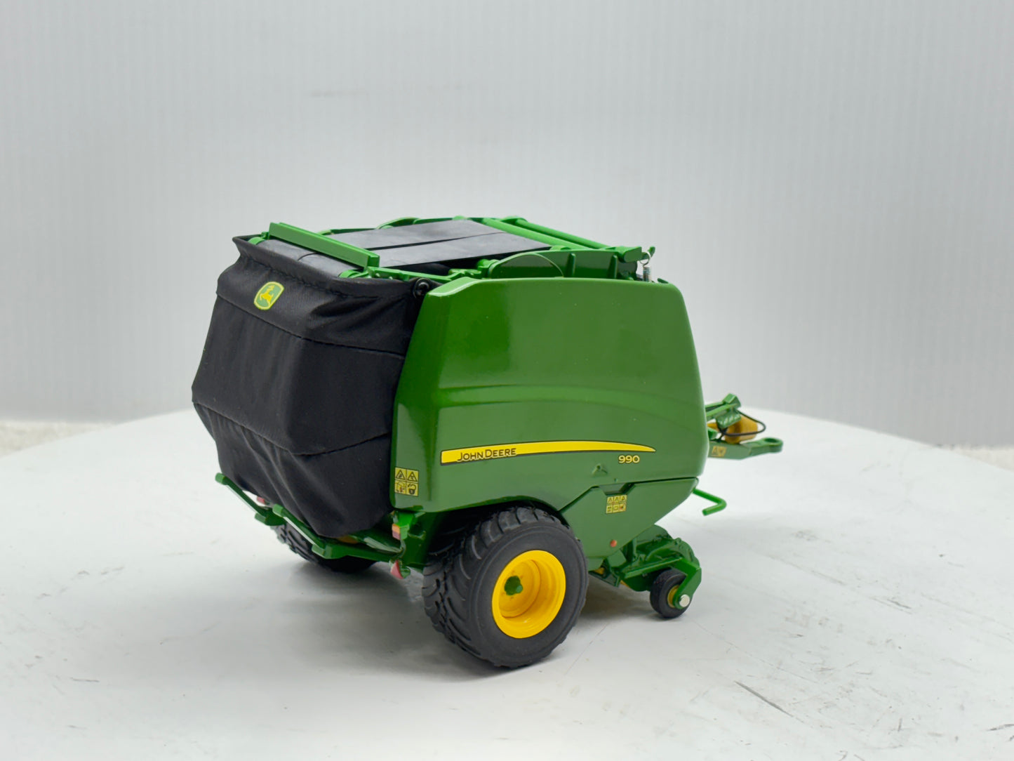 1/32 John Deere 990