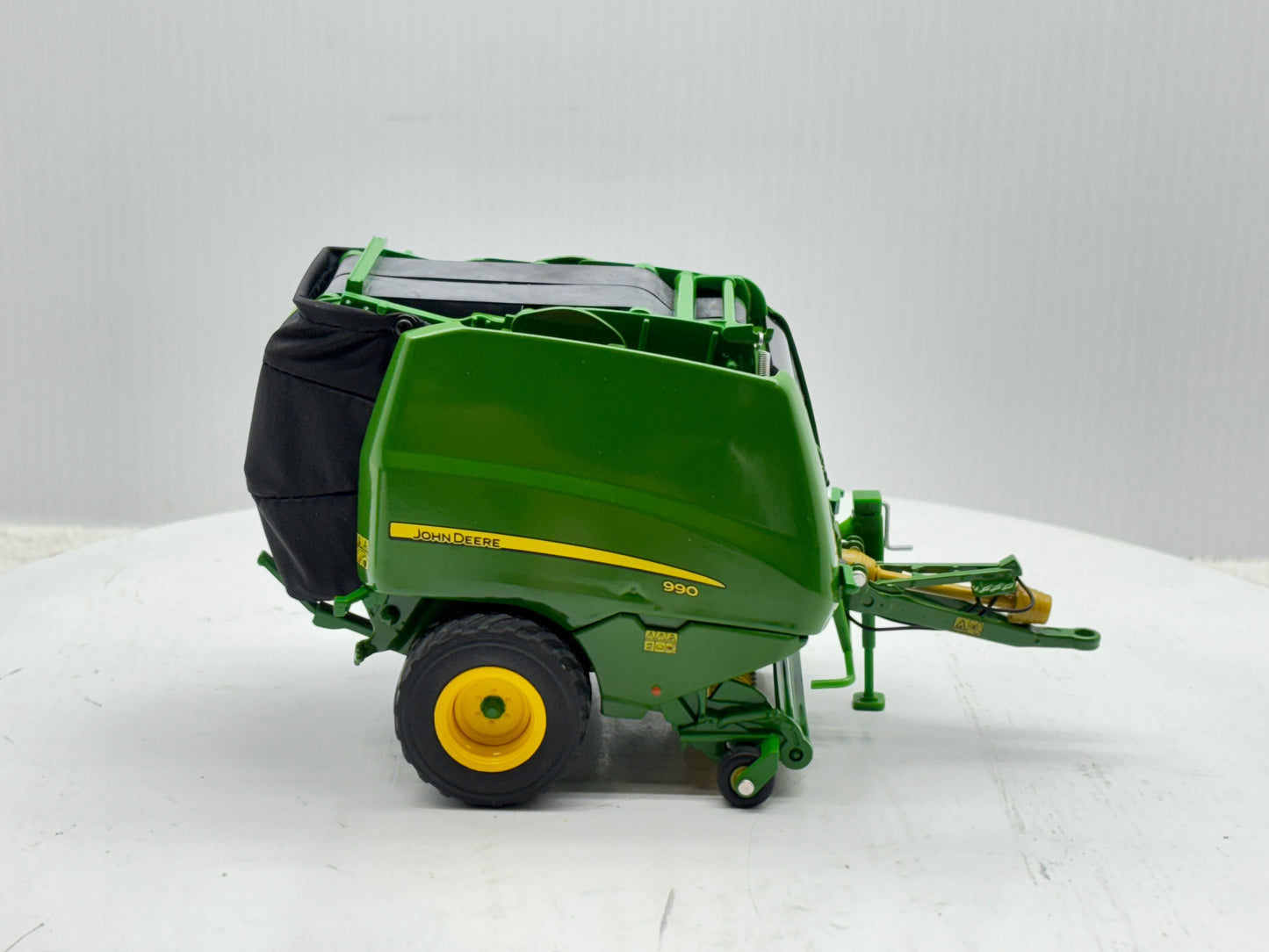 1/32 John Deere 990