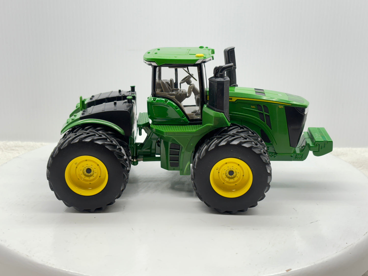 1/32 John Deere 9R 540