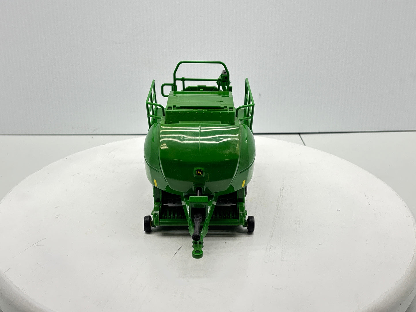 1/32 John Deere L340