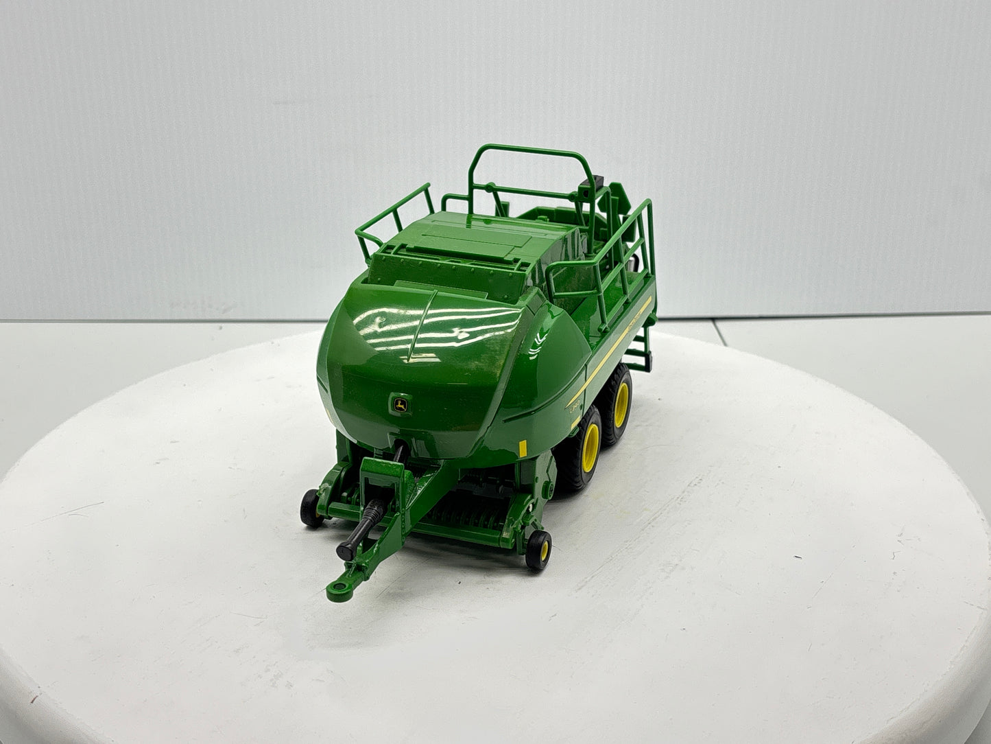 1/32 John Deere L340