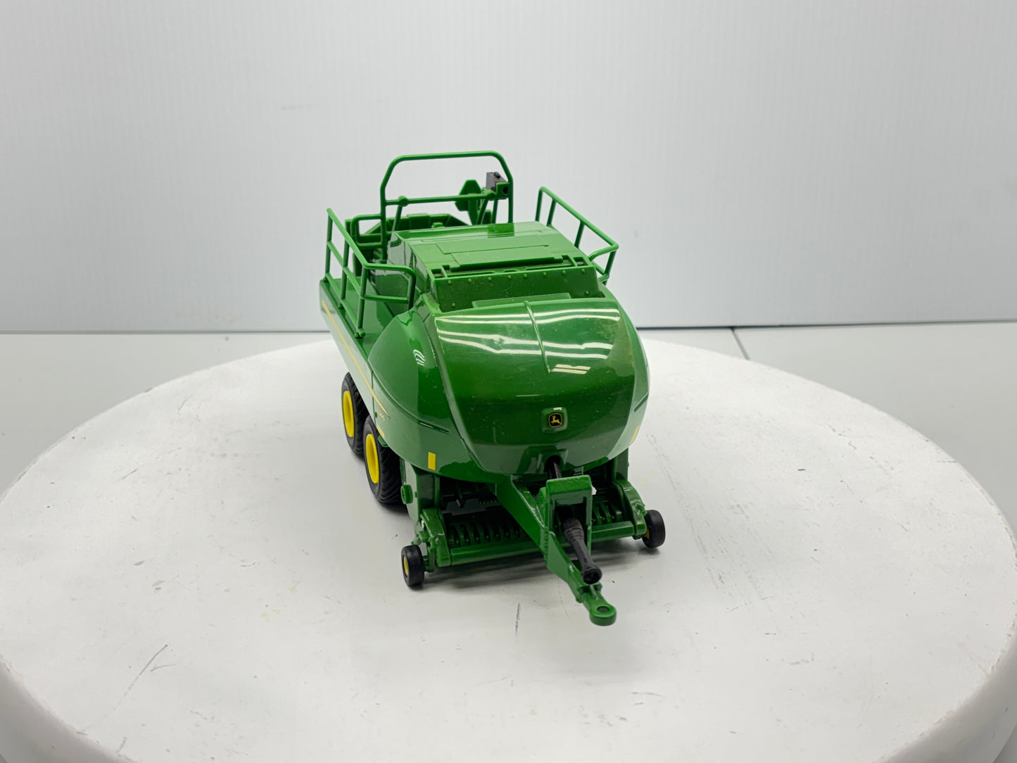 1/32 John Deere L340