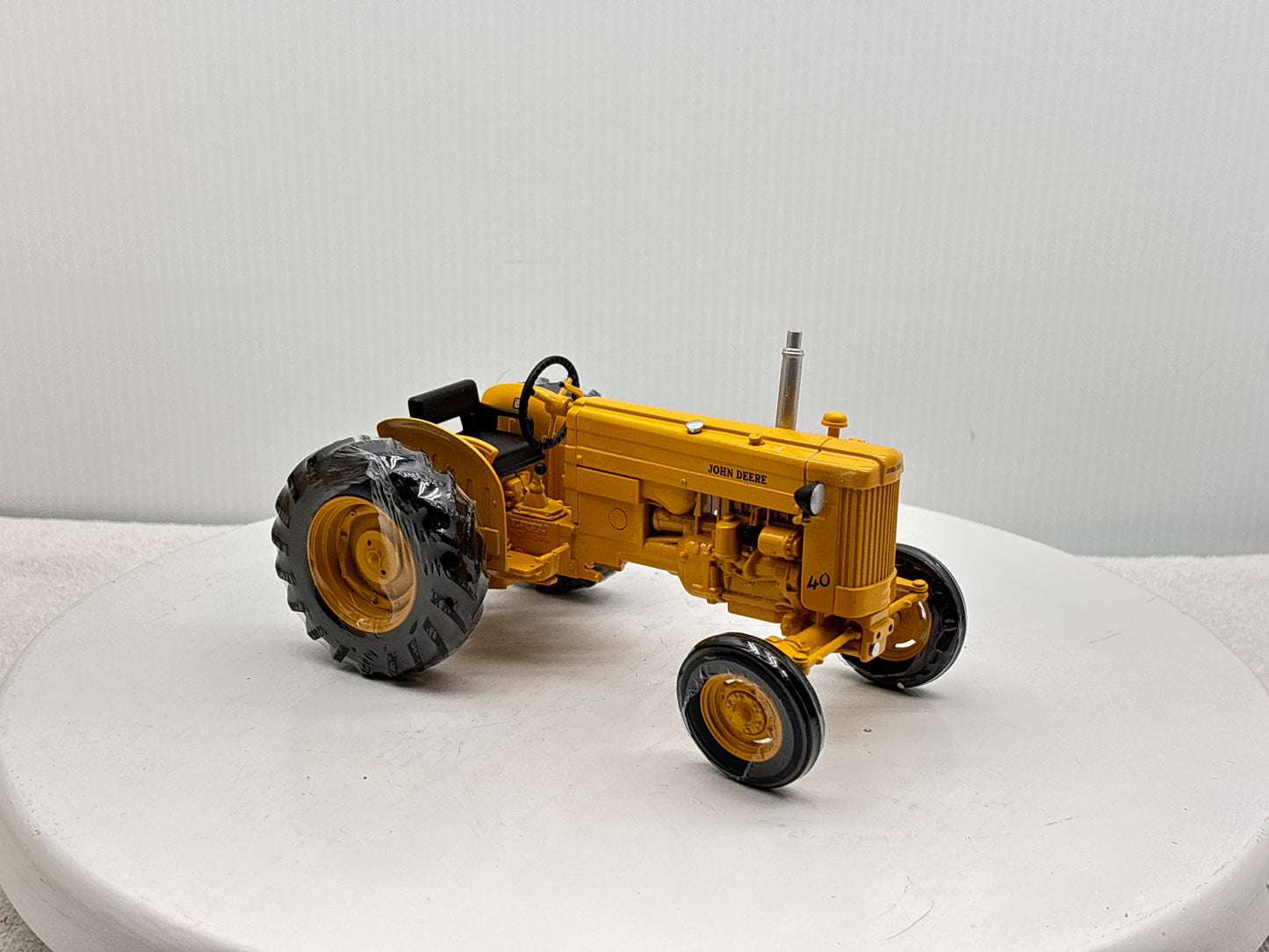 1/16 John Deere ''RARE'' 40 Industrial Orange