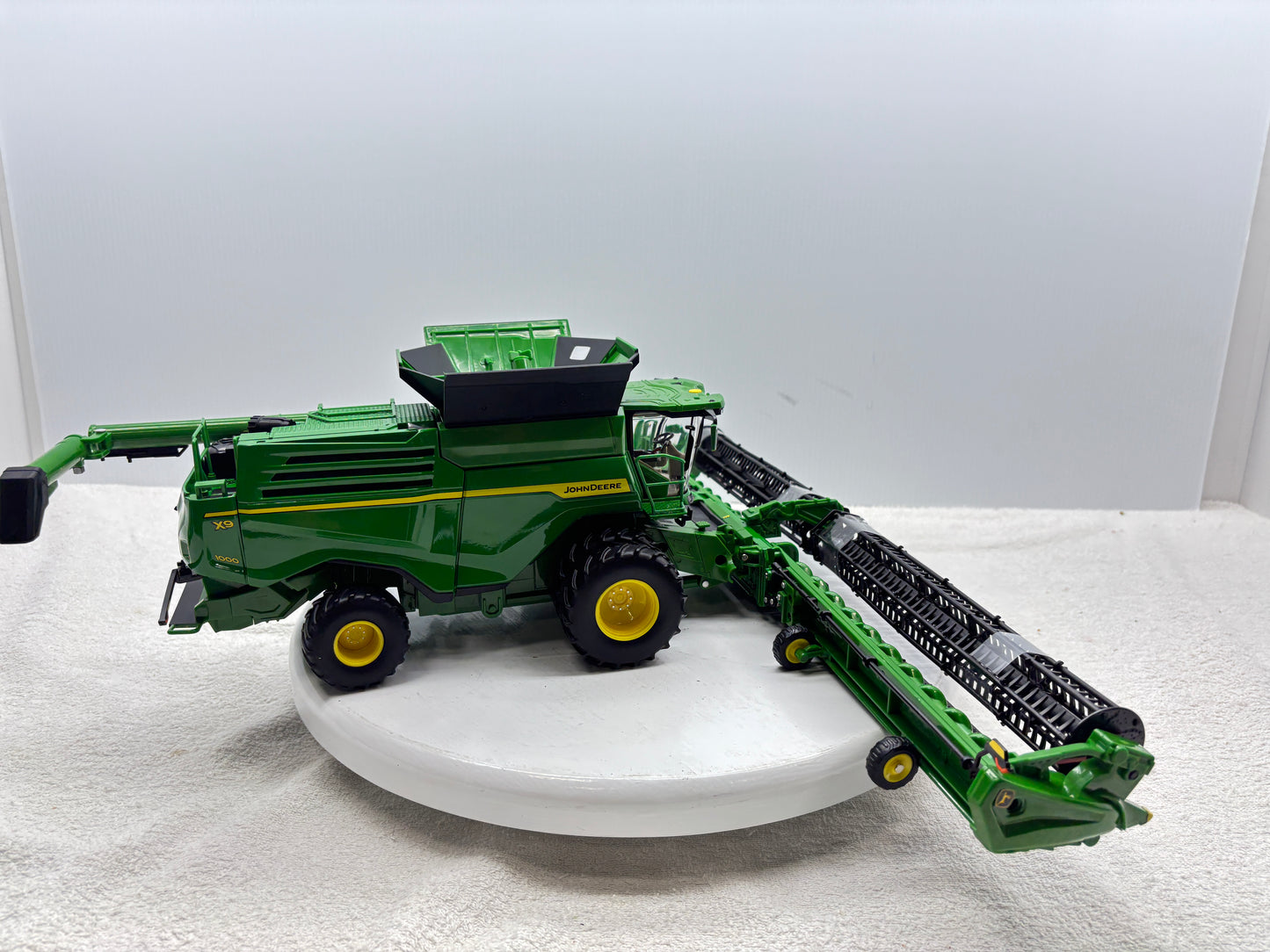 1/32 John Deere X9 1000 Prestige