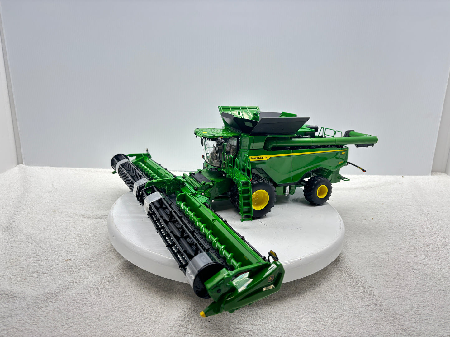 1/32 John Deere X9 1000 Prestige