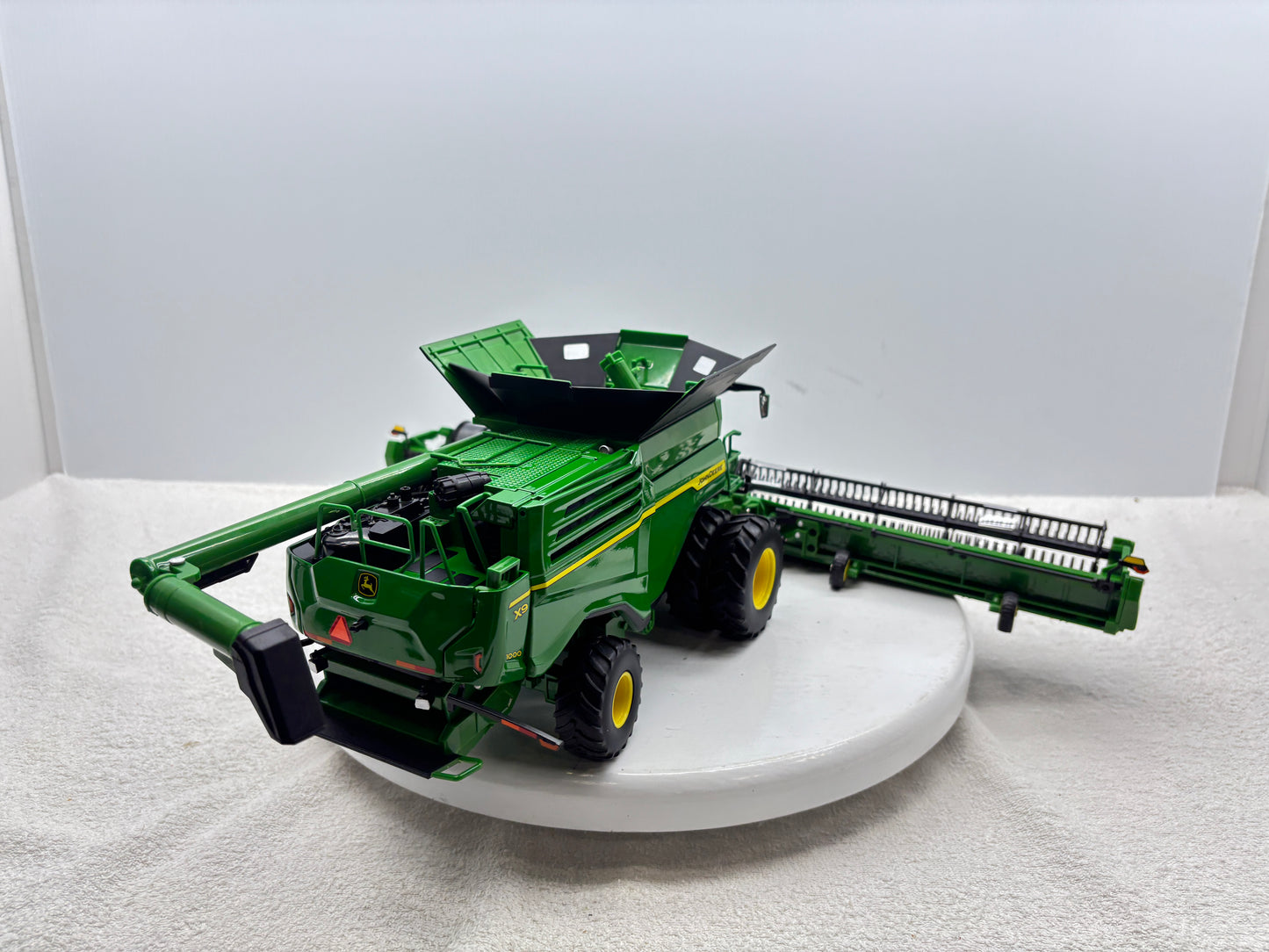 1/32 John Deere X9 1000 Prestige