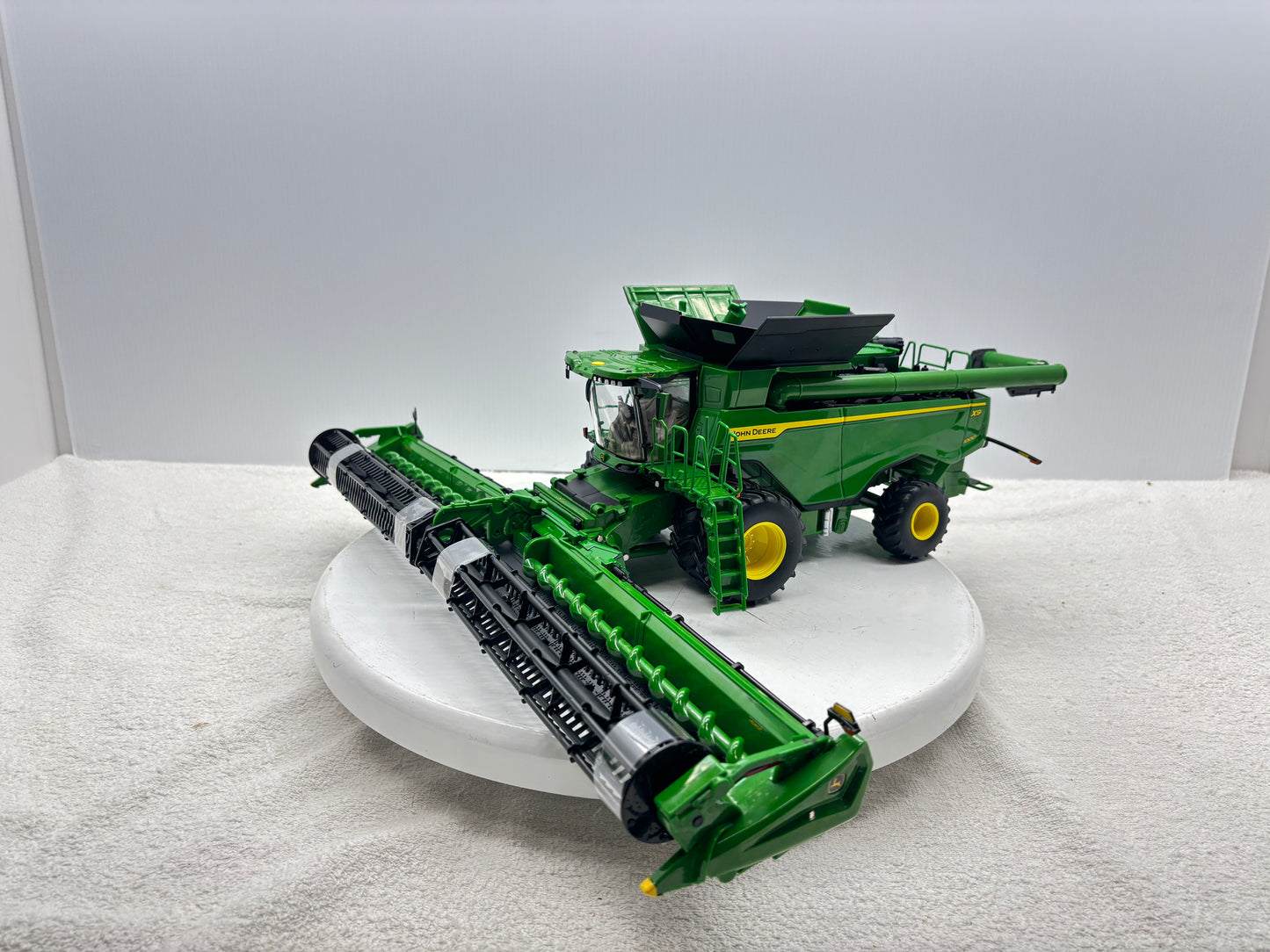 1/32 John Deere X9 1000 Prestige