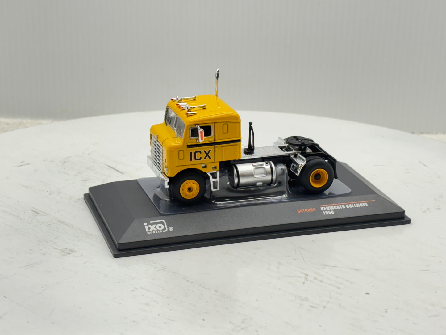 1/64 Kenworth Bullnose ICX
