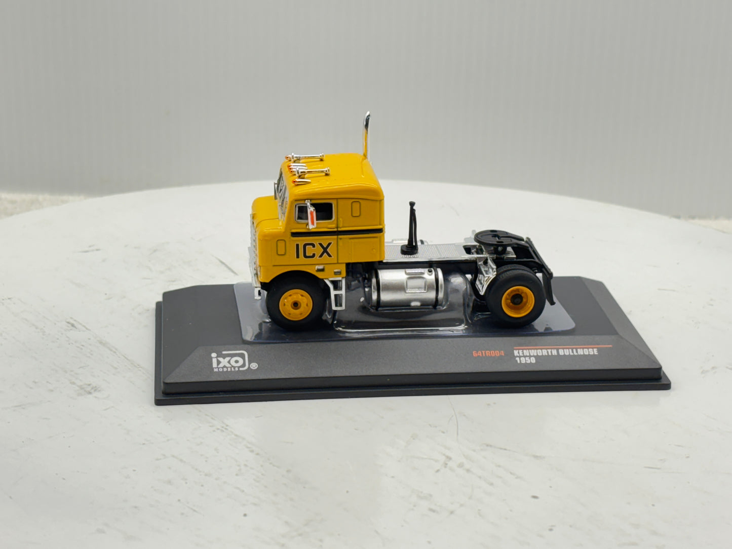 1/64 Kenworth Bullnose ICX