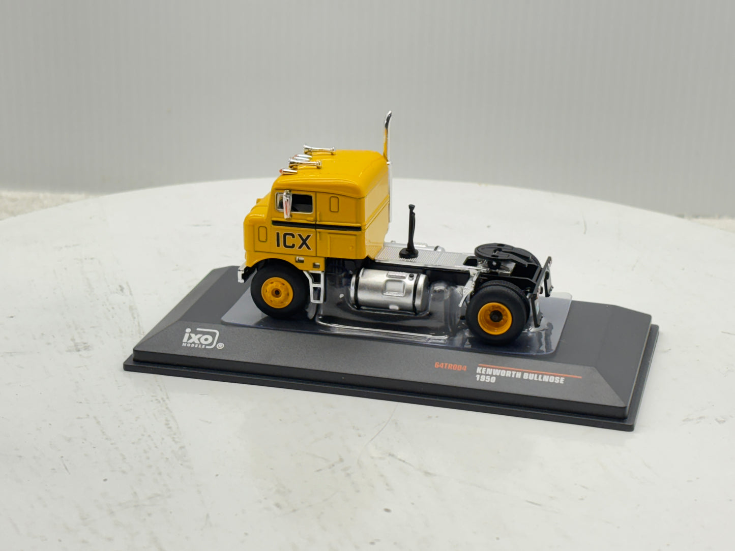 1/64 Kenworth Bullnose ICX