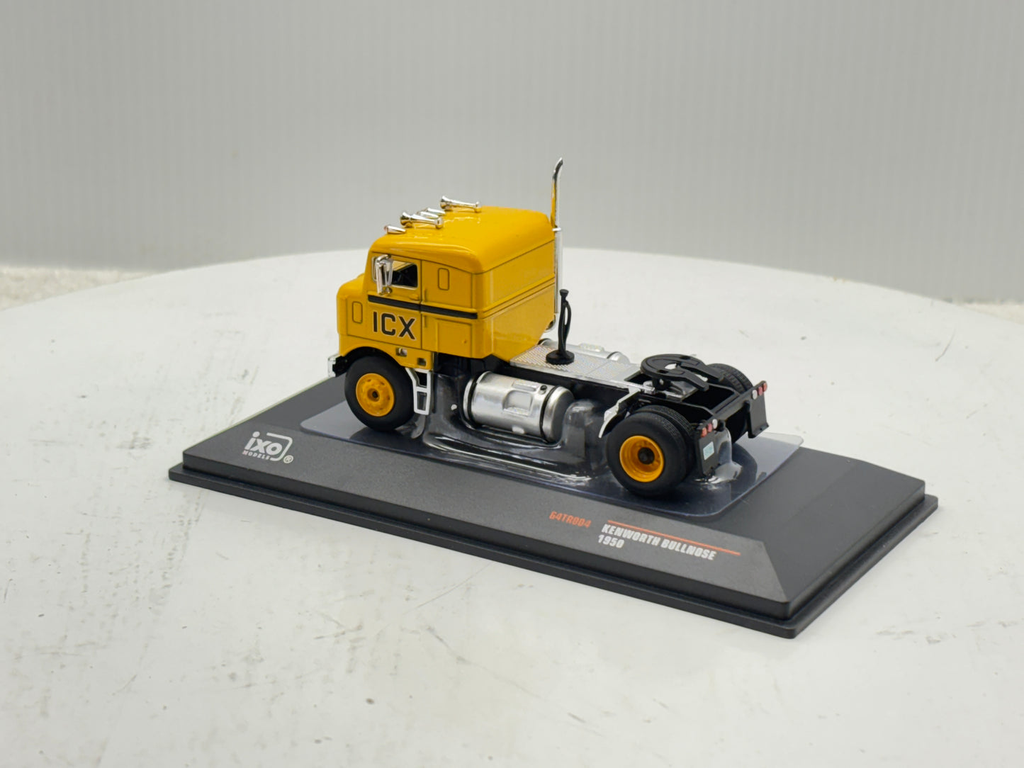 1/64 Kenworth Bullnose ICX