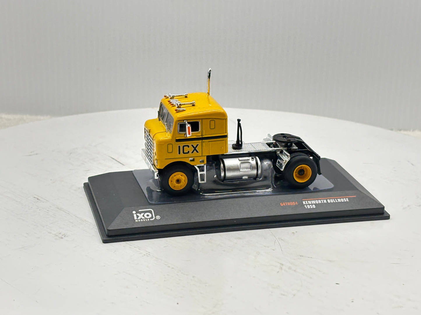 1/64 Kenworth Bullnose ICX