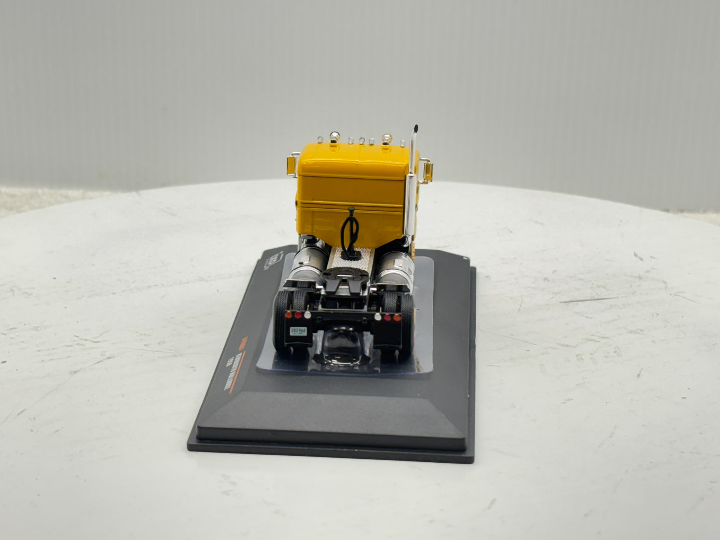 1/64 Kenworth Bullnose ICX