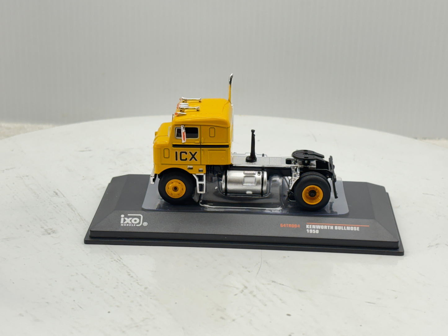 1/64 Kenworth Bullnose ICX