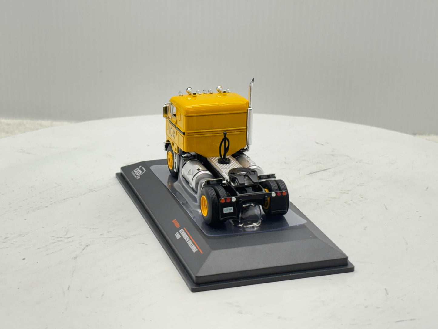 1/64 Kenworth Bullnose ICX