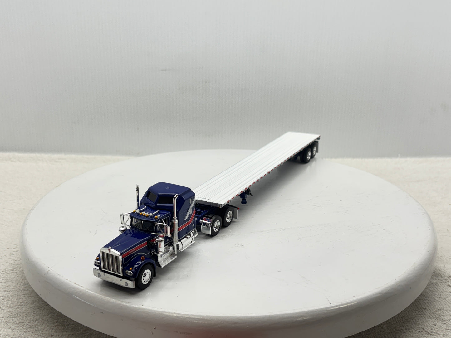 1/64 Kenworth W900A Liberty