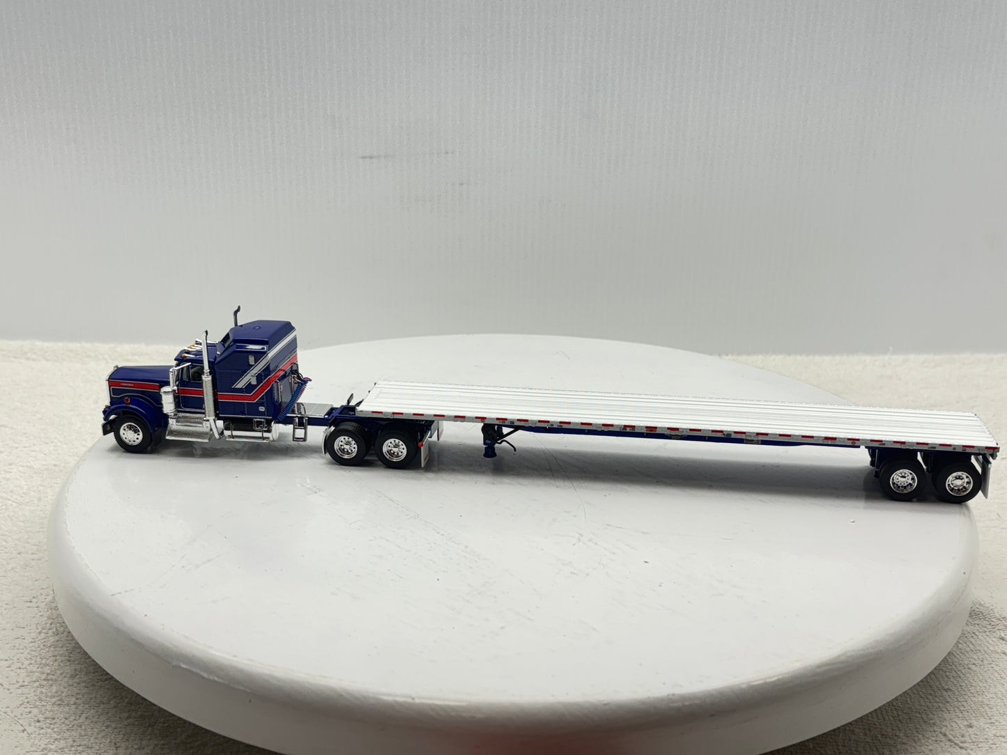 1/64 Kenworth W900A Liberty