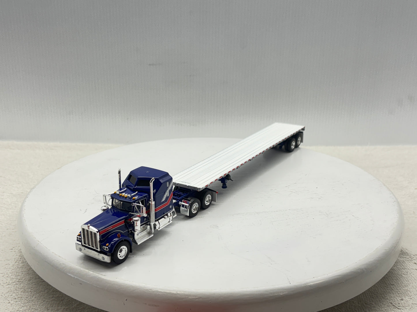 1/64 Kenworth W900A Liberty